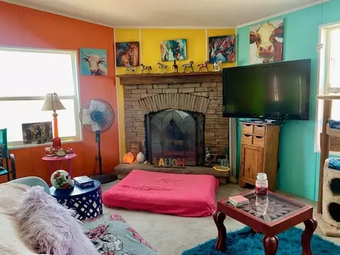 49635 Elise St, Lancaster, CA 93536 photo 2