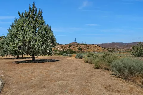 130 Juniper Ridge Ln W, Palmdale, CA 93550 photo 25