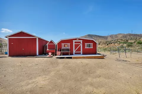 130 Juniper Ridge Ln W, Palmdale, CA 93550 photo 15