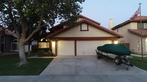 36852 33rd St E, Palmdale, CA 93550 photo 3