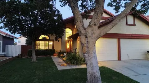 36852 33rd St E, Palmdale, CA 93550 photo 2