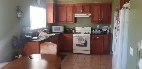 37463 42nd St E, Palmdale, CA 93552 photo 4