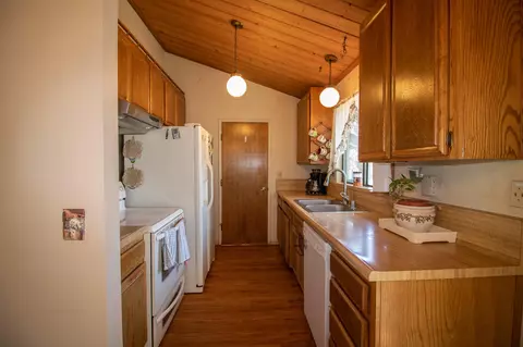 24101 Martingale Way, Tehachapi, CA 93561 photo 6