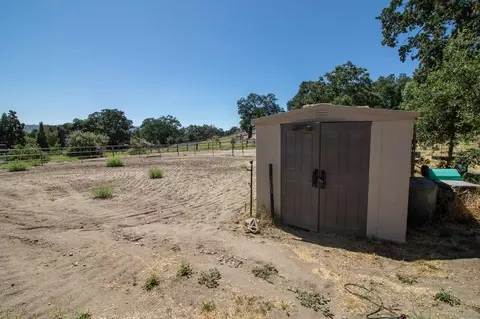 24101 Martingale Way, Tehachapi, CA 93561 photo 34