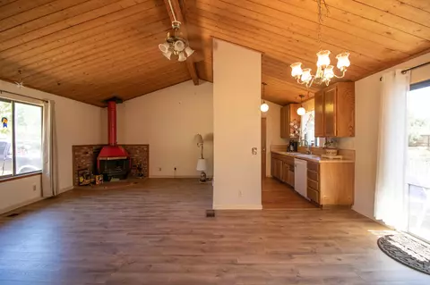 24101 Martingale Way, Tehachapi, CA 93561 photo 11