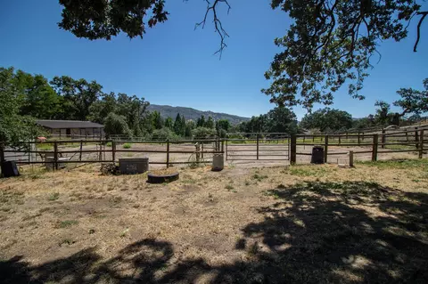24101 Martingale Way, Tehachapi, CA 93561 photo 31