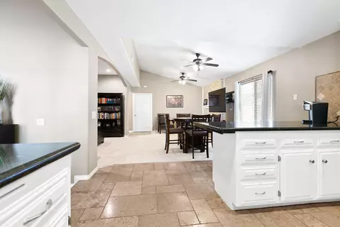 44043 Fenner Ave, Lancaster, CA 93536 photo 14