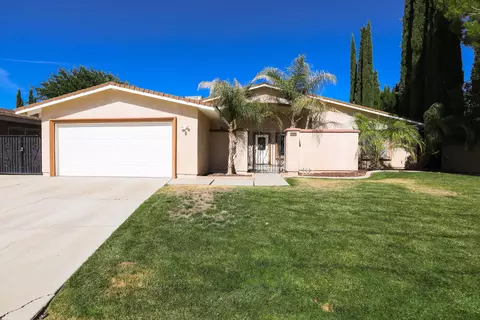 44043 Fenner Ave, Lancaster, CA 93536 photo 2
