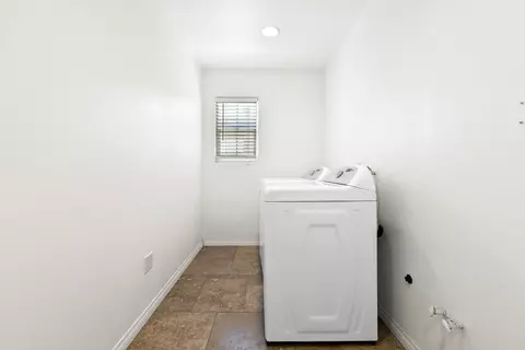 44043 Fenner Ave, Lancaster, CA 93536 photo 27