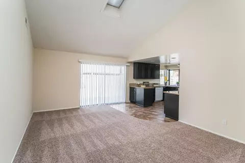 37439 3rd St E, Palmdale, CA 93550 photo 5
