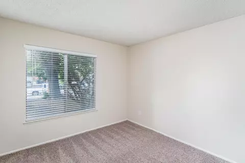 37439 3rd St E, Palmdale, CA 93550 photo 16