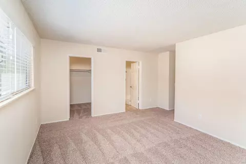 37439 3rd St E, Palmdale, CA 93550 photo 11