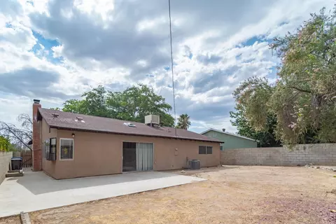 37439 3rd St E, Palmdale, CA 93550 photo 17