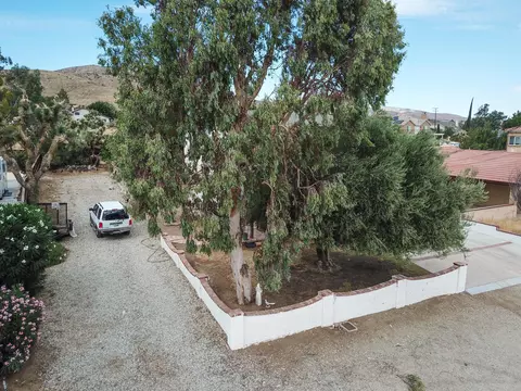 36503 Harold Third St, Palmdale, CA 93550 photo 4