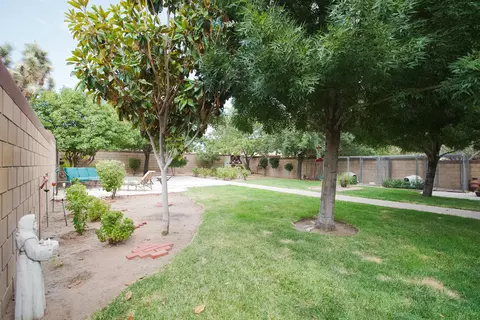 36503 Harold Third St, Palmdale, CA 93550 photo 32