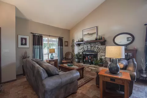 36503 Harold Third St, Palmdale, CA 93550 photo 7
