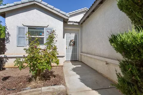 44027 Parkview Ln, Lancaster, CA 93535 photo 3