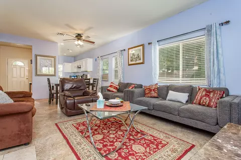 44027 Parkview Ln, Lancaster, CA 93535 photo 9