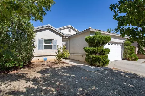 44027 Parkview Ln, Lancaster, CA 93535 photo 1