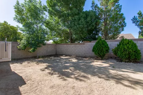 44027 Parkview Ln, Lancaster, CA 93535 photo 22