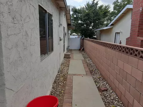 37754 26th St E, Palmdale, CA 93550 photo 9