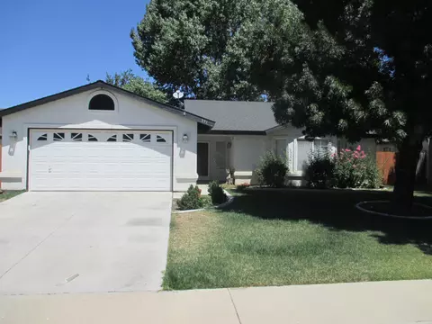 391 Apple Way, Tehachapi, CA 93561 photo 1