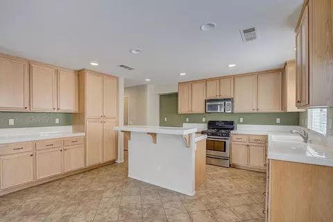 45528 Ruth Ct, Lancaster, CA 93535 photo 8
