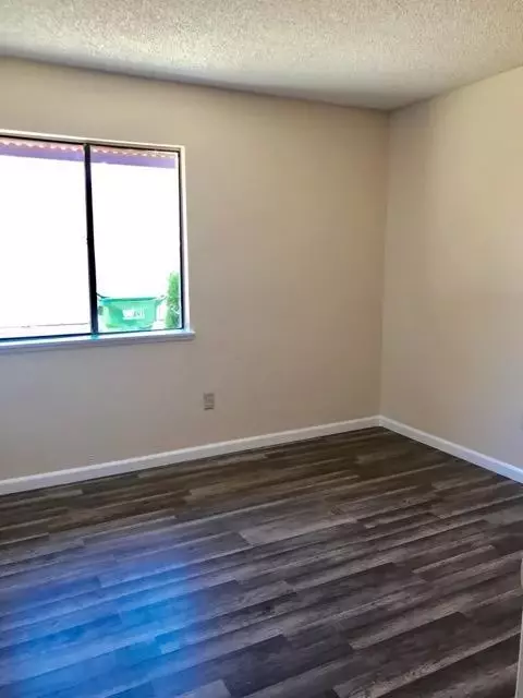 37018 32nd St E, Palmdale, CA 93550 photo 3