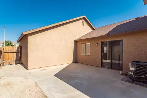 43631 30th St E, Lancaster, CA 93535 photo 17