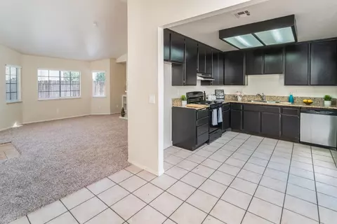 43631 30th St E, Lancaster, CA 93535 photo 6