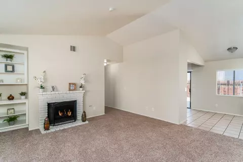 43631 30th St E, Lancaster, CA 93535 photo 4