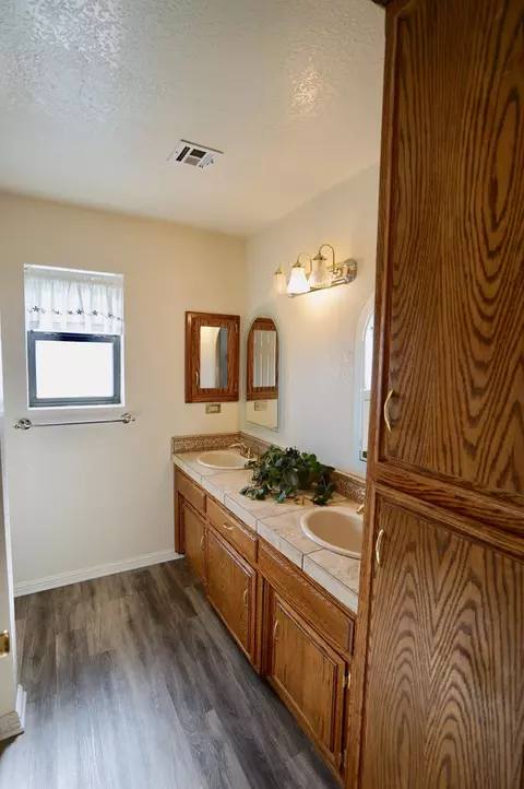 22501 Eagle Way, Tehachapi, CA 93561 photo 8