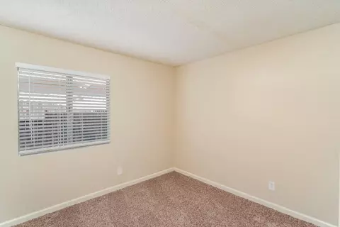647 Ave J 12 E, Lancaster, CA 93535 photo 15