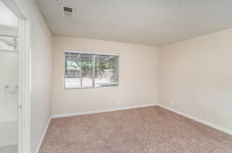 647 Ave J 12 E, Lancaster, CA 93535 photo 12