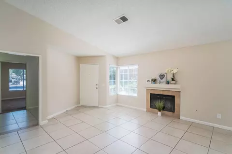 647 Ave J 12 E, Lancaster, CA 93535 photo 5