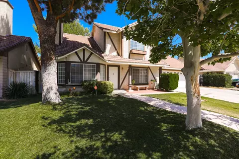 37520 Stonegate Ln, Palmdale, CA 93552 photo 1