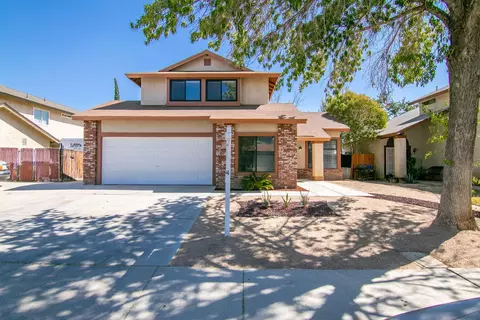 610 Jackman St E, Lancaster, CA 93535 photo 1