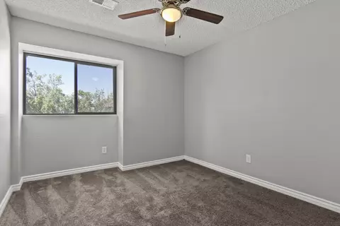610 Jackman St E, Lancaster, CA 93535 photo 27