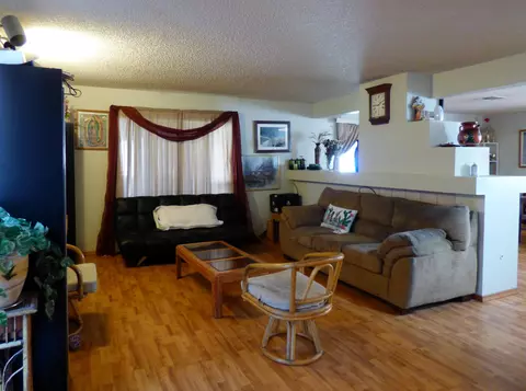 45310 Sontera Ave, Lancaster, CA 93535 photo 3