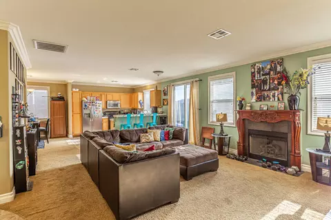 2806 Trakell St, Rosamond, CA 93560 photo 5