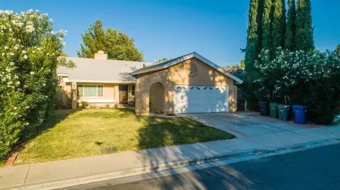 36816 Apache Plume Dr, Palmdale, CA 93550 photo 2