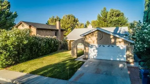 36816 Apache Plume Dr, Palmdale, CA 93550 photo 4