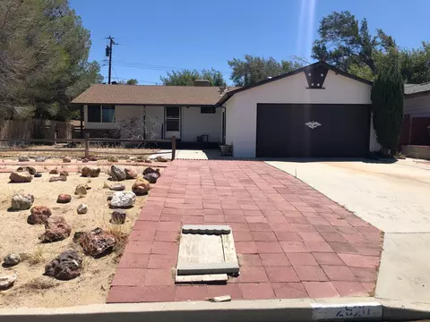 2820 Benito Ave, Mojave, CA 93501 photo 2