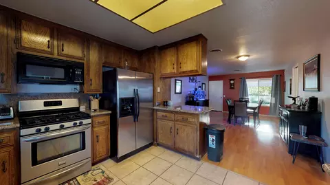 43964 27th St W, Lancaster, CA 93536 photo 12