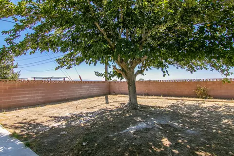 45415 3rd St E, Lancaster, CA 93535 photo 23