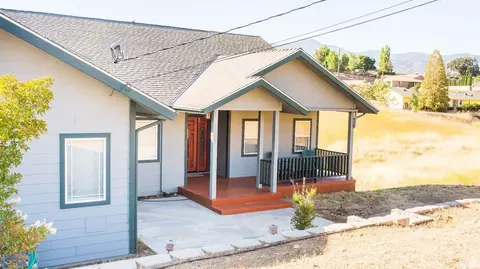 21016 Stage Dr, Tehachapi, CA 93561 photo 1