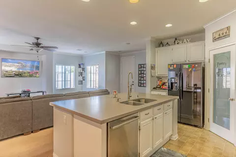 37947 67th St E, Palmdale, CA 93552 photo 12