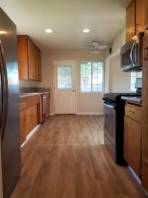 45005 Camolin Ave, Lancaster, CA 93534 photo 7