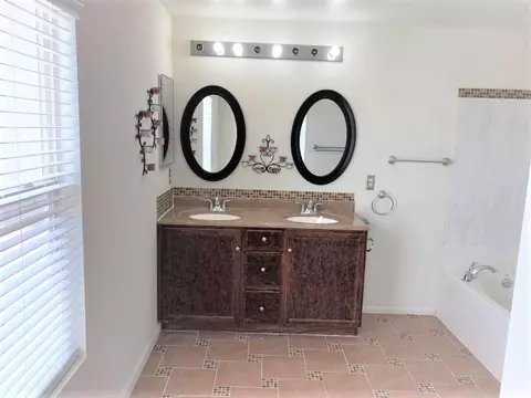 43028 Amoy St, Lancaster, CA 93536 photo 11
