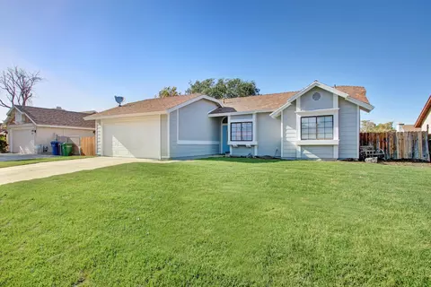4137 Adobe Dr, Palmdale, CA 93552 photo 1